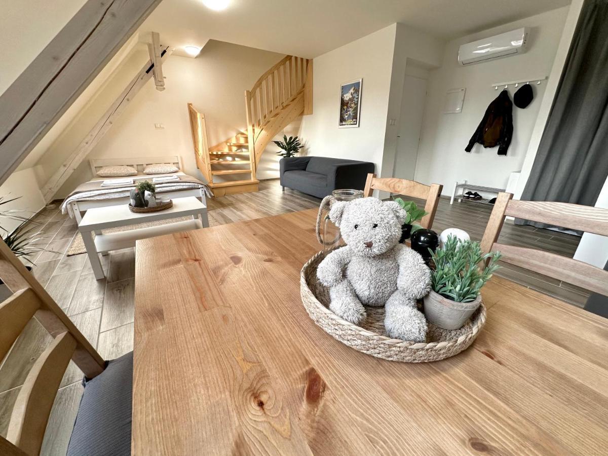 Apartmany Monastery Suites Zirec Dvůr Králové nad Labem Eksteriør billede