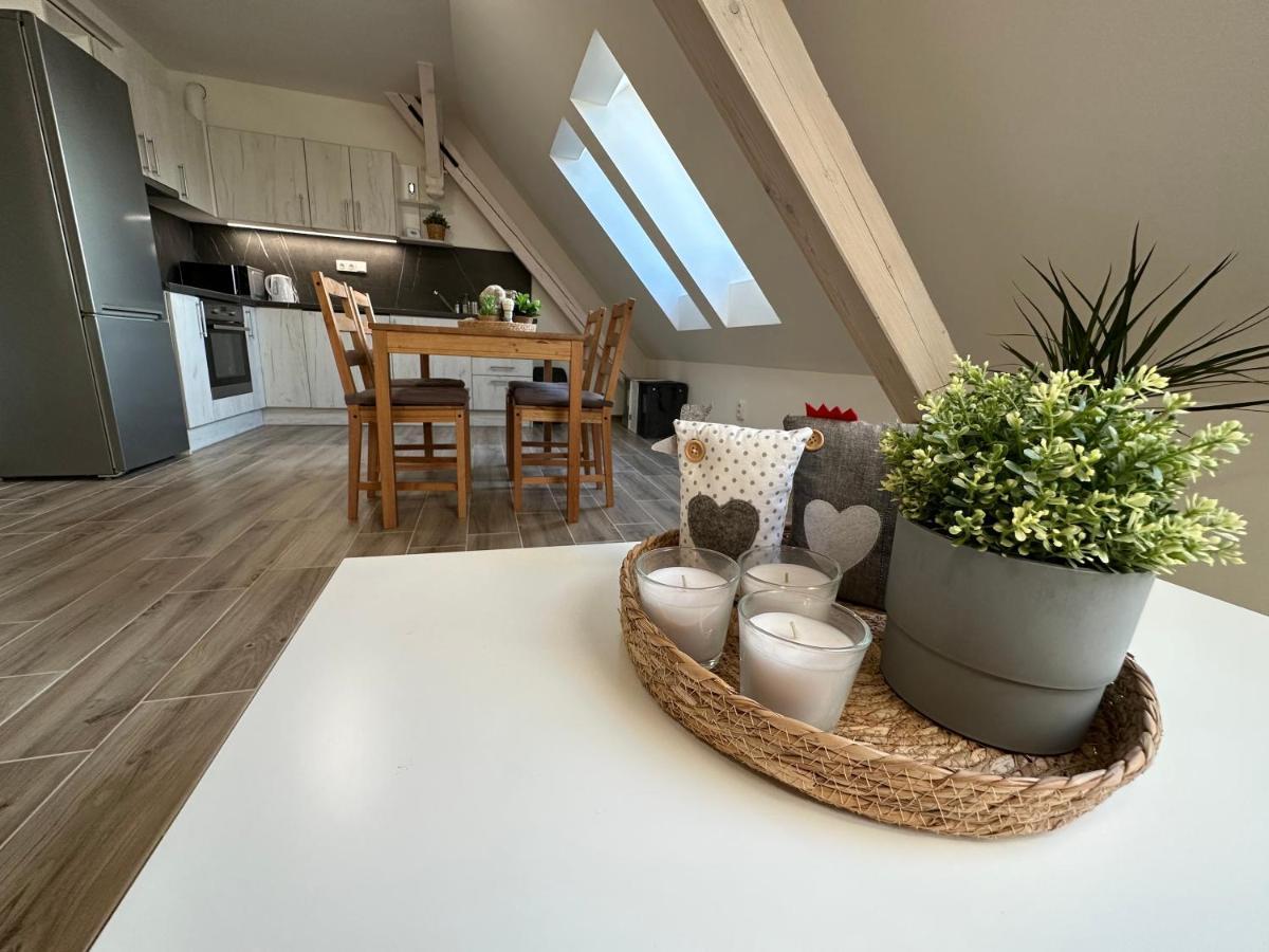 Apartmany Monastery Suites Zirec Dvůr Králové nad Labem Eksteriør billede