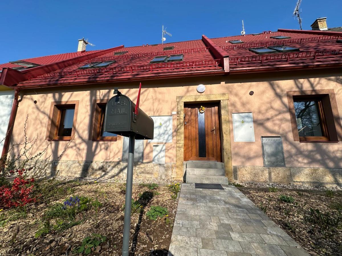 Apartmany Monastery Suites Zirec Dvůr Králové nad Labem Eksteriør billede