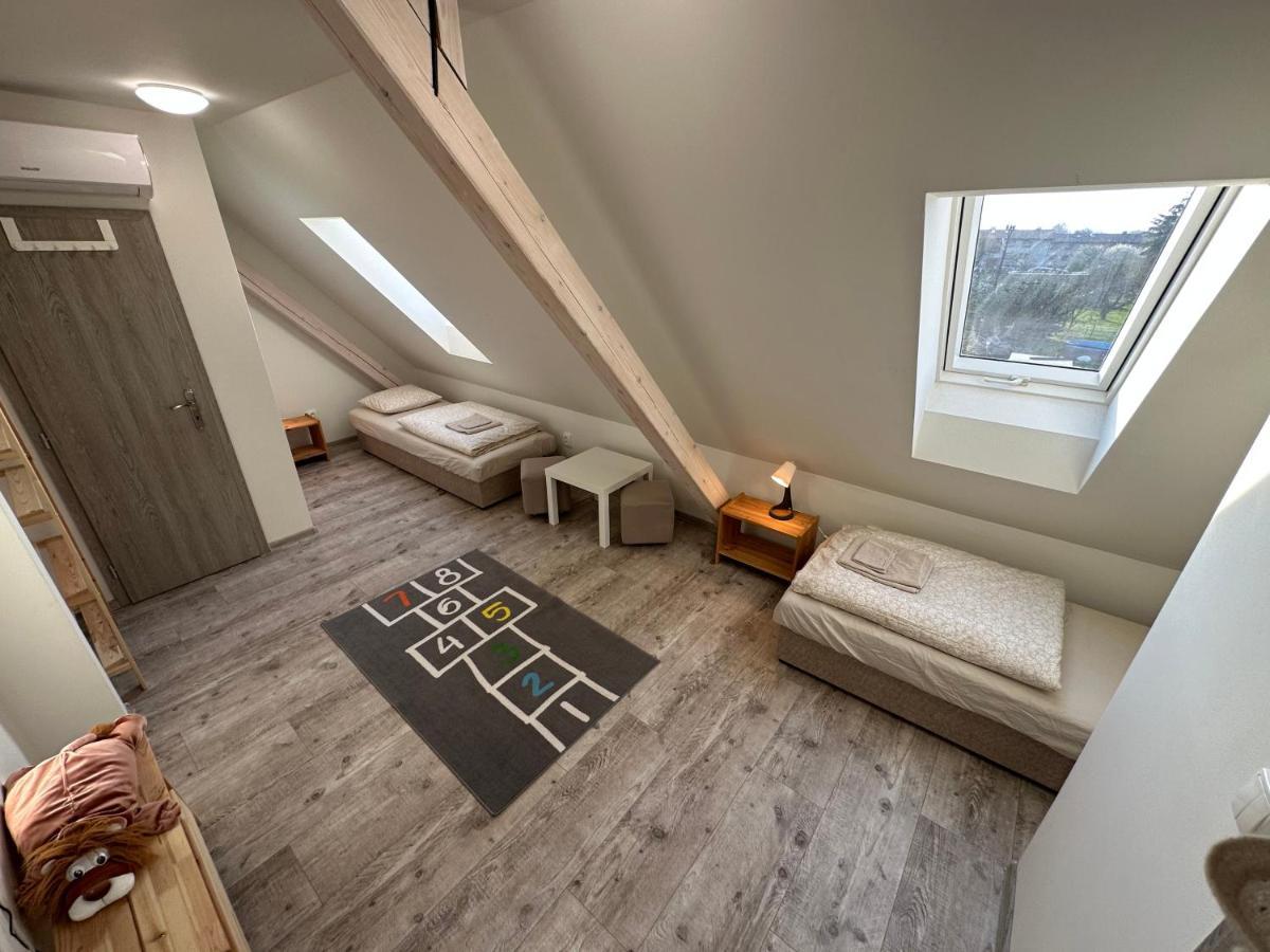 Apartmany Monastery Suites Zirec Dvůr Králové nad Labem Eksteriør billede
