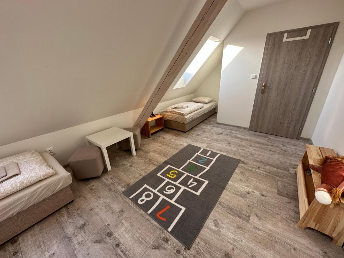 Apartmany Monastery Suites Zirec Dvůr Králové nad Labem Eksteriør billede